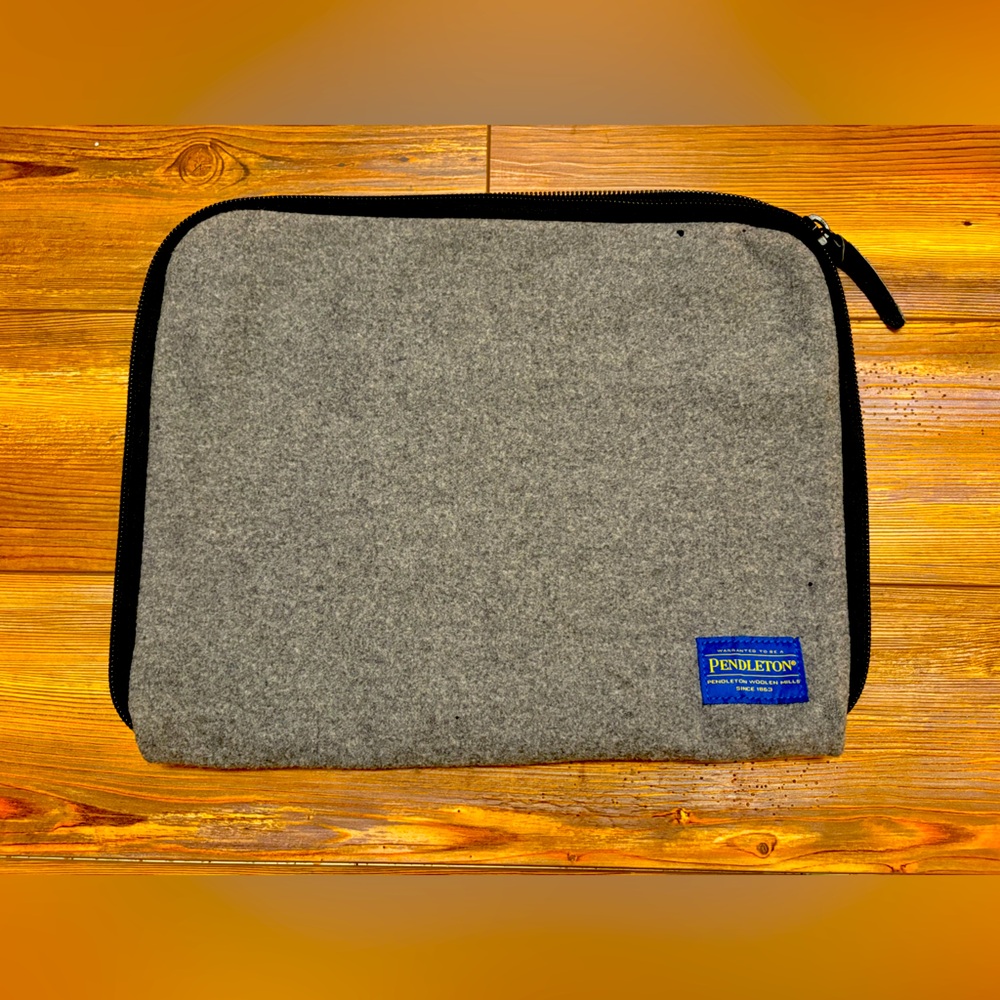 Pendleton Woolen Mills Neoprene Laptop Sleeve